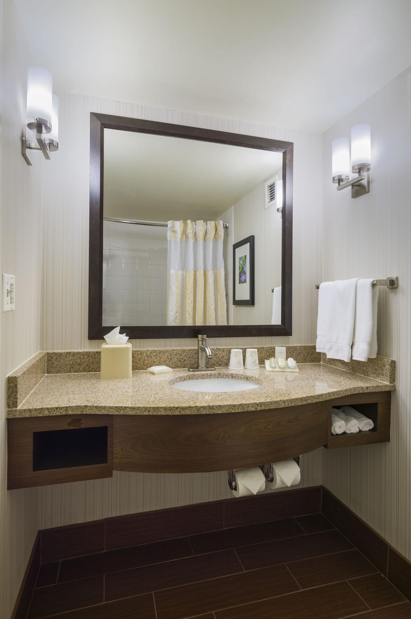 Hilton Garden Inn Edison/Raritan Center Eksteriør billede