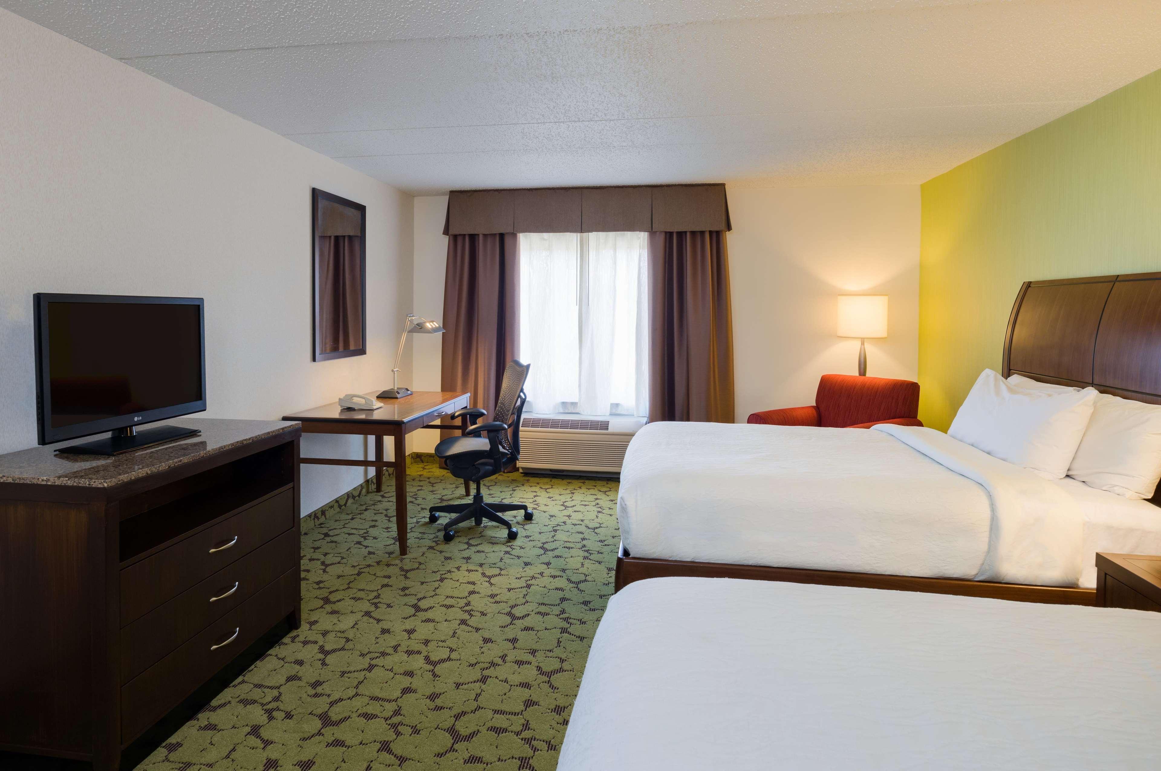 Hilton Garden Inn Edison/Raritan Center Eksteriør billede
